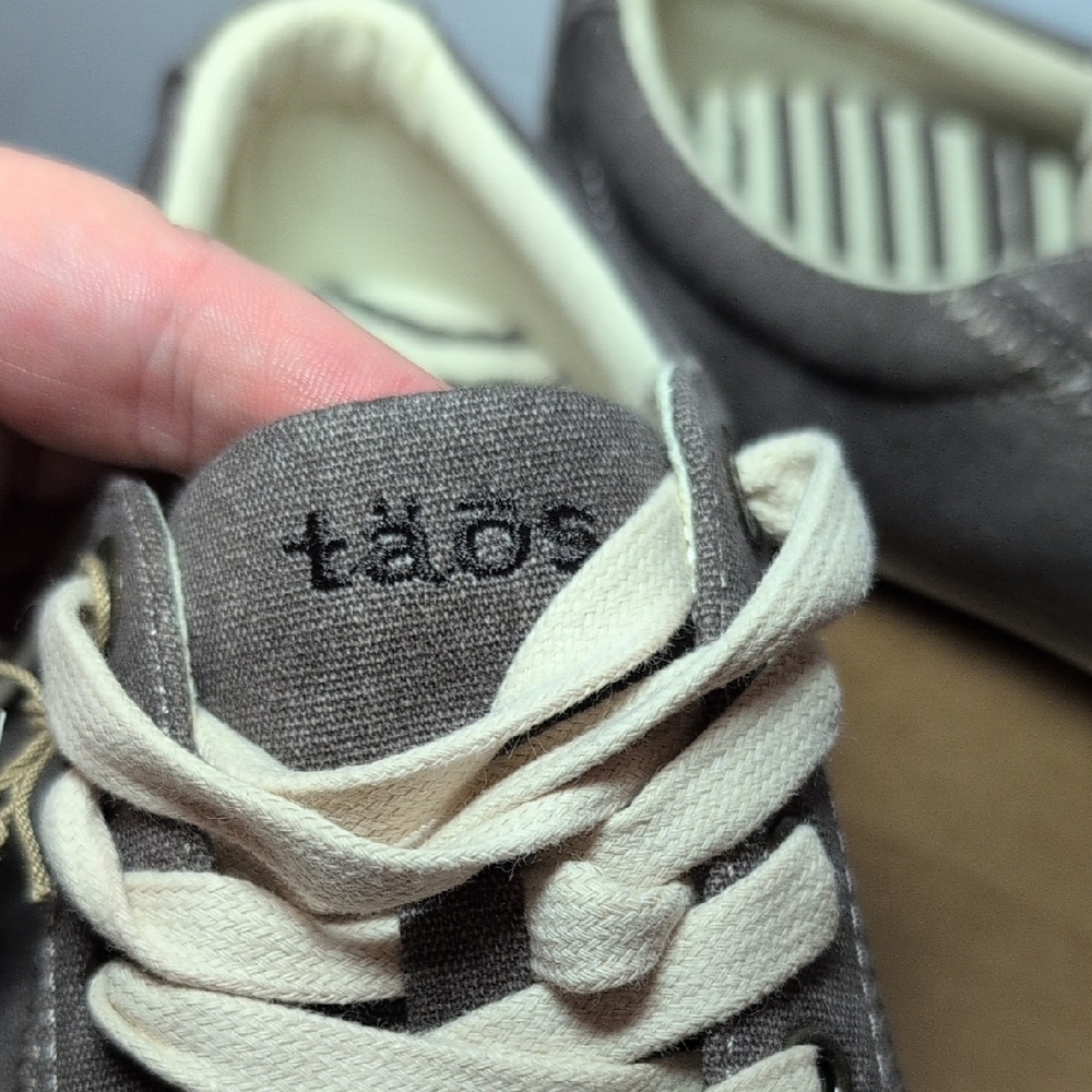 Taos Footwear Women's Gray Sneakers - Picture 3 of 7